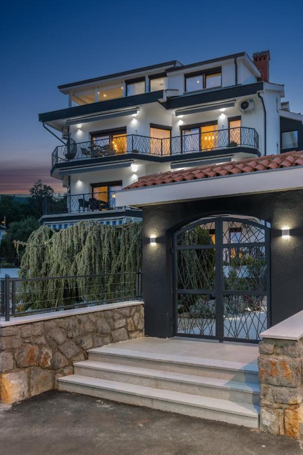 Villa Adriatic, Apartment Enio With Swimming Pool, Panoramic Sew View, Free Parking Ičići エクステリア 写真